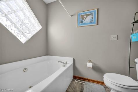 12804 Heritage Trail North Royalton OH 44133