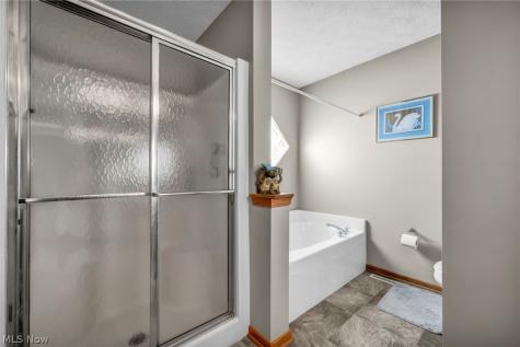 12804 Heritage Trail North Royalton OH 44133