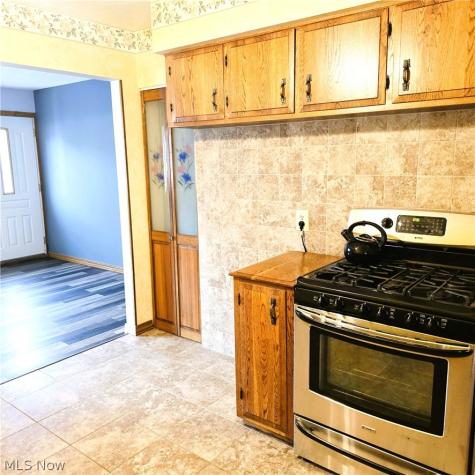 6113 Carol Drive Brook Park OH 44142