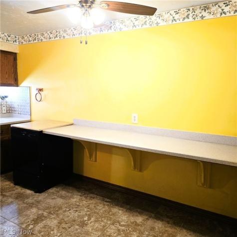 6113 Carol Drive Brook Park OH 44142