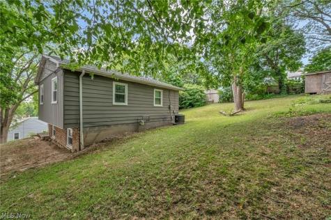 412 Stevenson Avenue Akron OH 44312