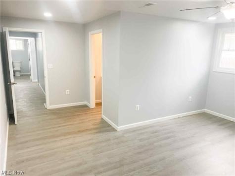 1738 W 21st Street Lorain OH 44052