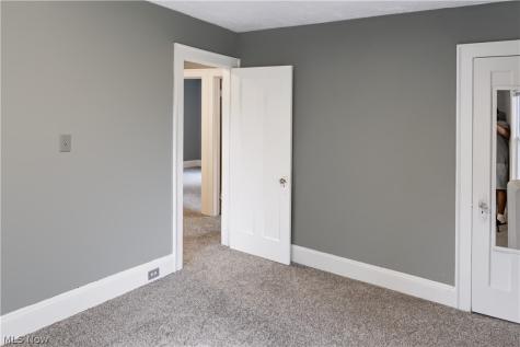 13513 Corby Road Cleveland OH 44120
