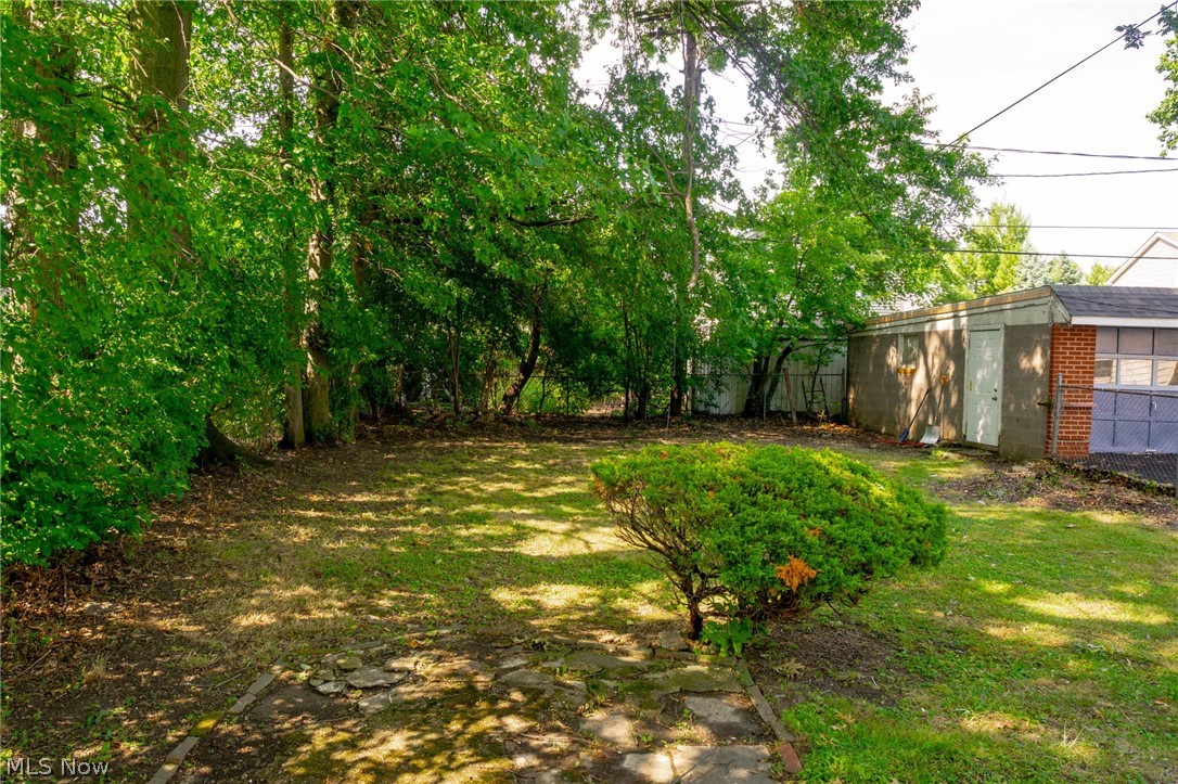 13513 Corby Road Cleveland OH 44120