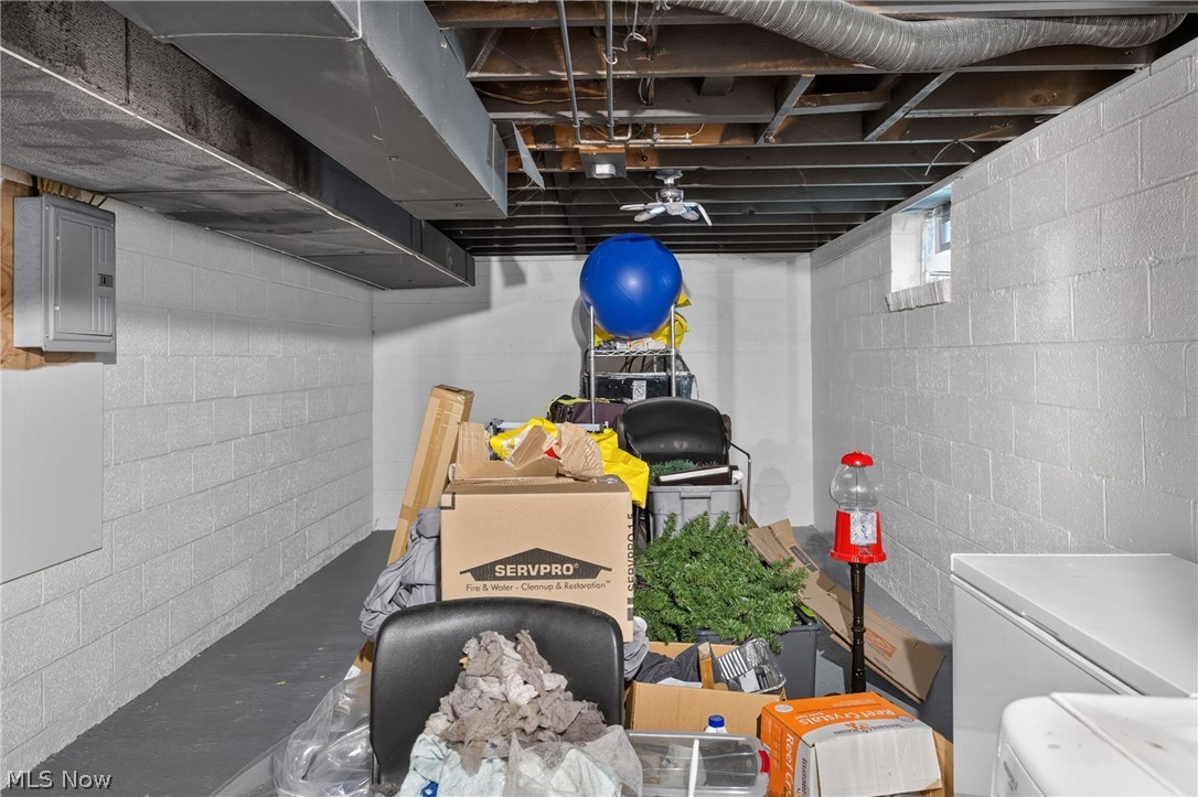 38385 Aurora Road Solon OH 44139