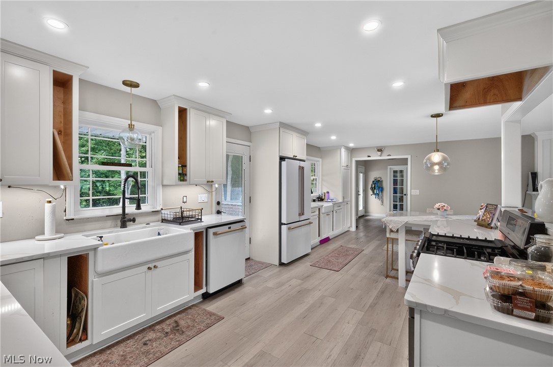 38385 Aurora Road Solon OH 44139