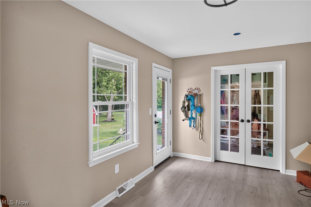 38385 Aurora Road Solon OH 44139