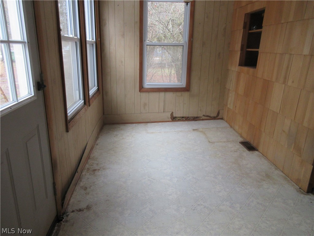 174 Hickory Street Andover OH 44003
