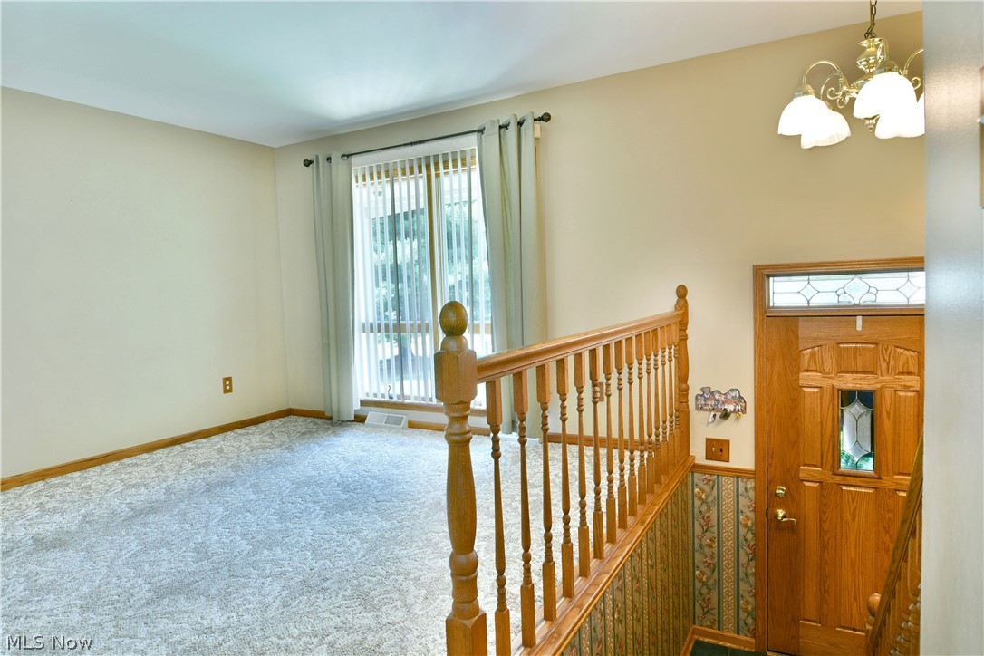 8350 Venice Heights Drive NE Warren OH 44484