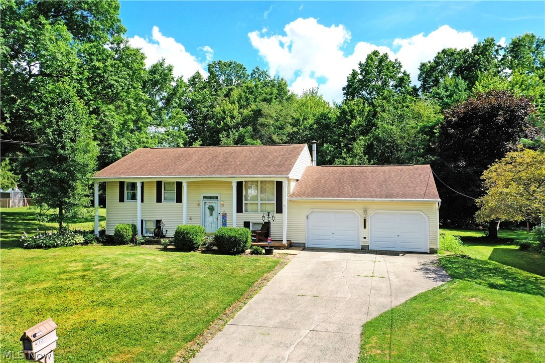 8350 Venice Heights Drive NE Warren OH 44484