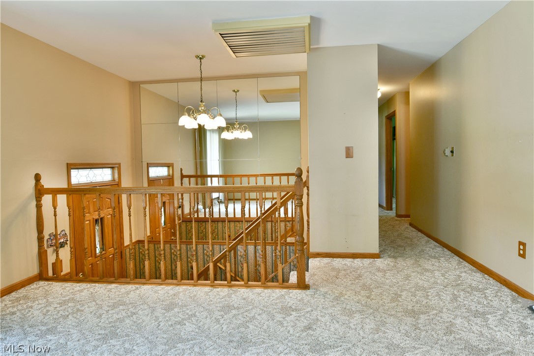 8350 Venice Heights Drive NE Warren OH 44484
