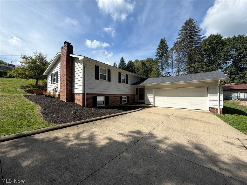 430 Hazelwood Drive SW New Philadelphia OH 44663