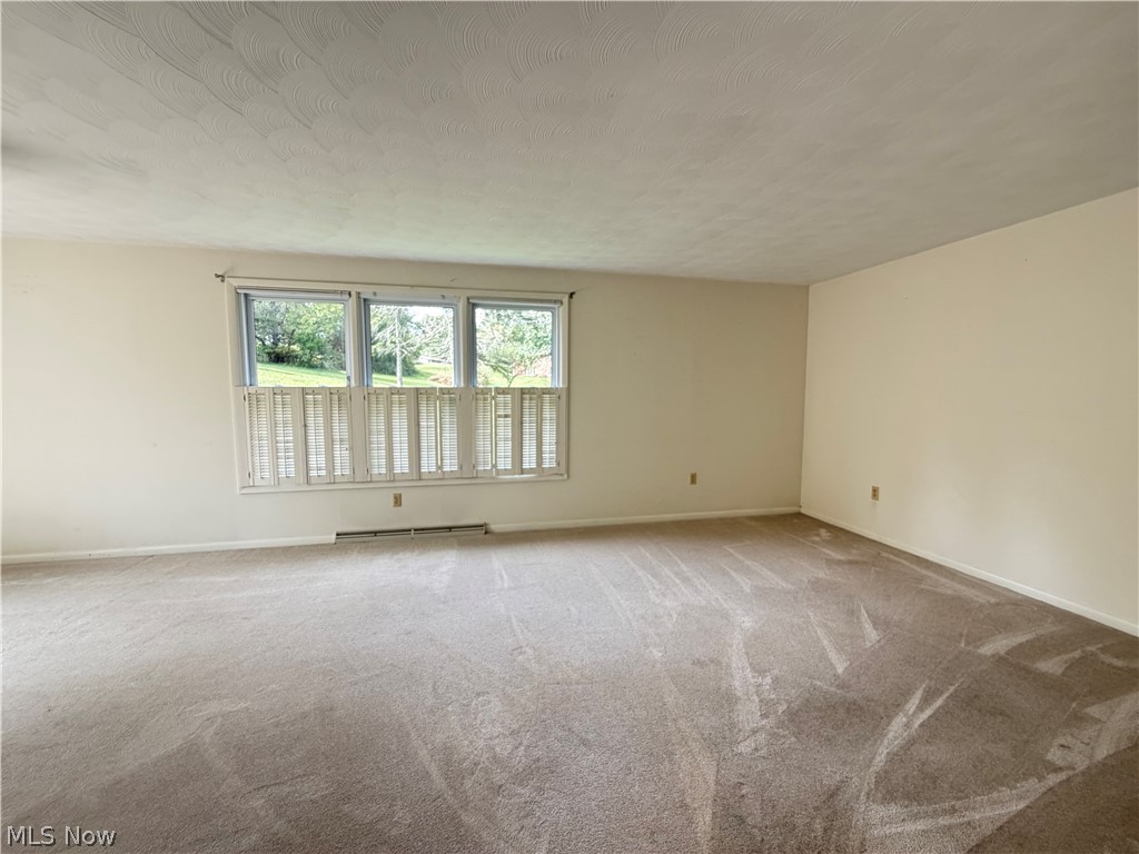 430 Hazelwood Drive SW New Philadelphia OH 44663