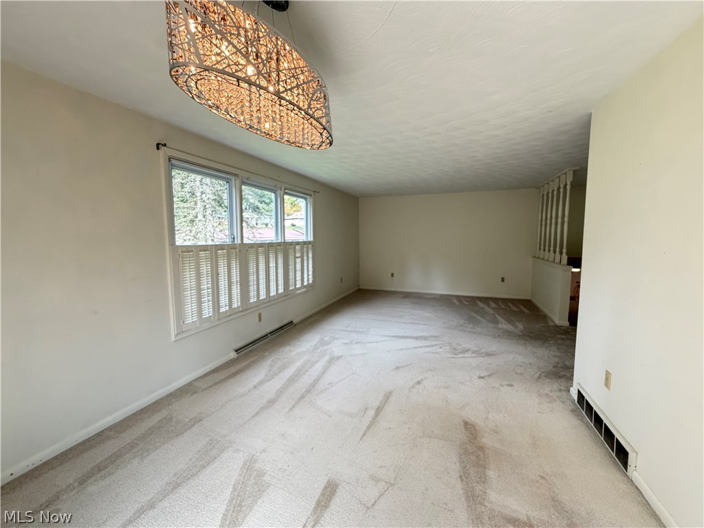 430 Hazelwood Drive SW New Philadelphia OH 44663