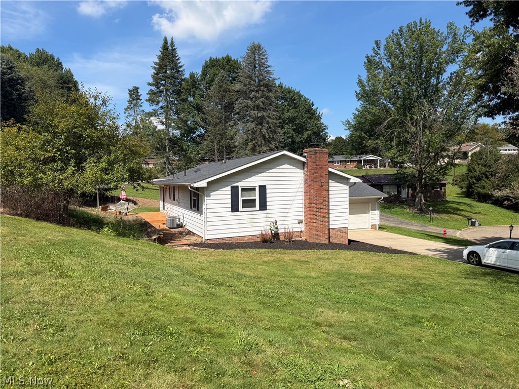 430 Hazelwood Drive SW New Philadelphia OH 44663