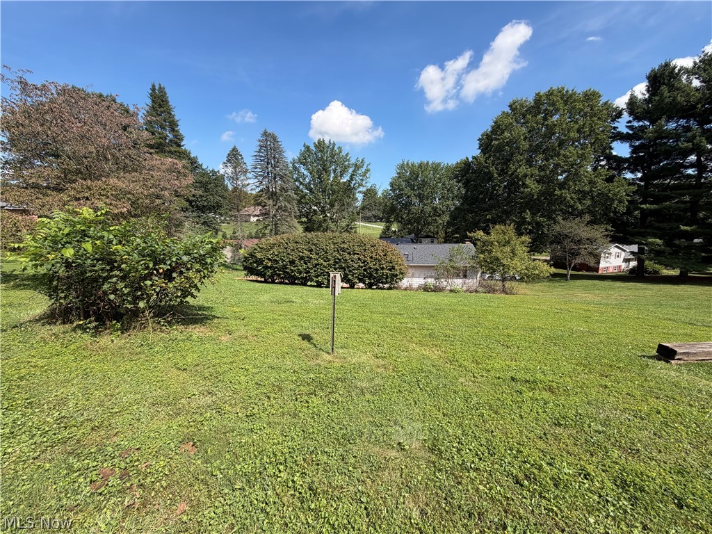 430 Hazelwood Drive SW New Philadelphia OH 44663