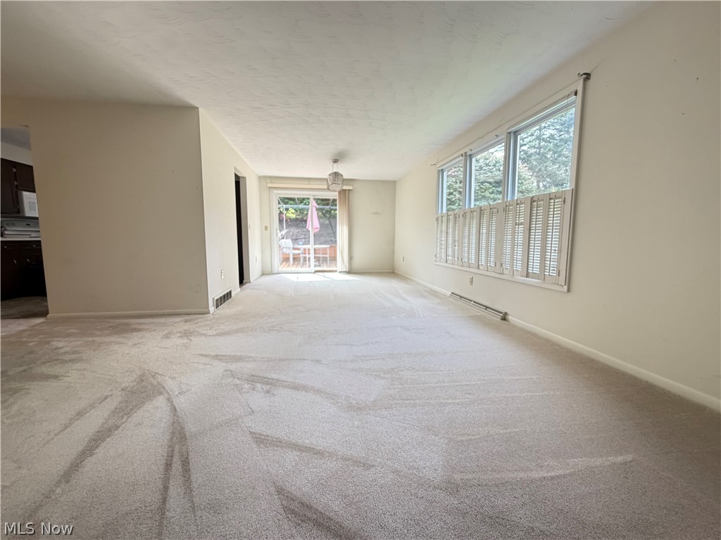 430 Hazelwood Drive SW New Philadelphia OH 44663