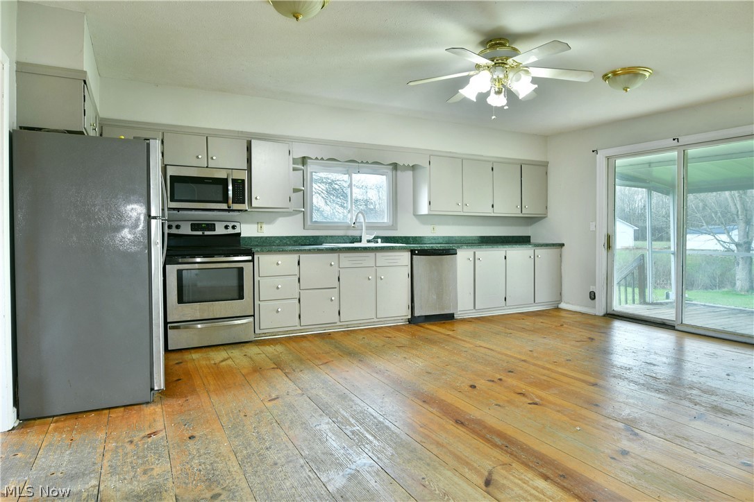 6979 Thompson Clark Road Bristolville OH 44402