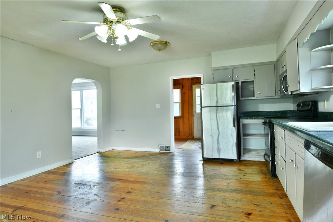 6979 Thompson Clark Road Bristolville OH 44402