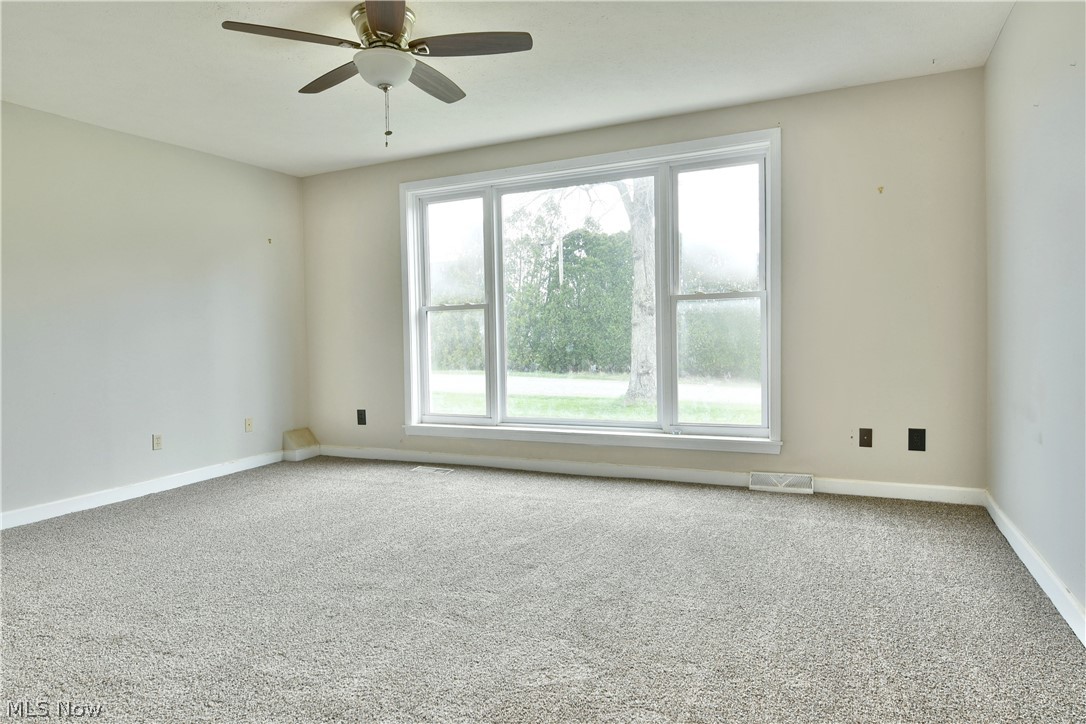 6979 Thompson Clark Road Bristolville OH 44402