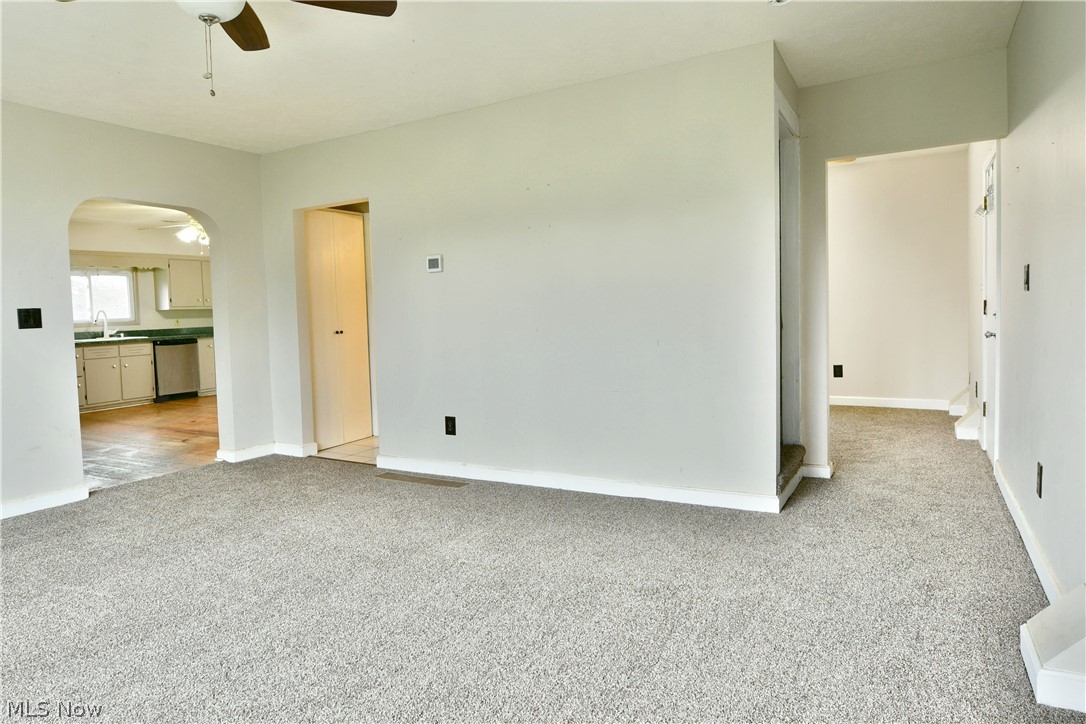6979 Thompson Clark Road Bristolville OH 44402