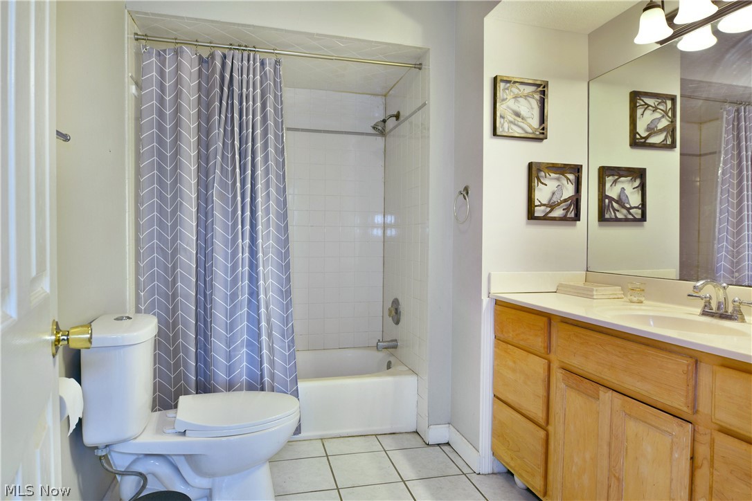 6979 Thompson Clark Road Bristolville OH 44402