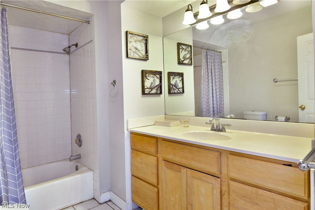 6979 Thompson Clark Road Bristolville OH 44402