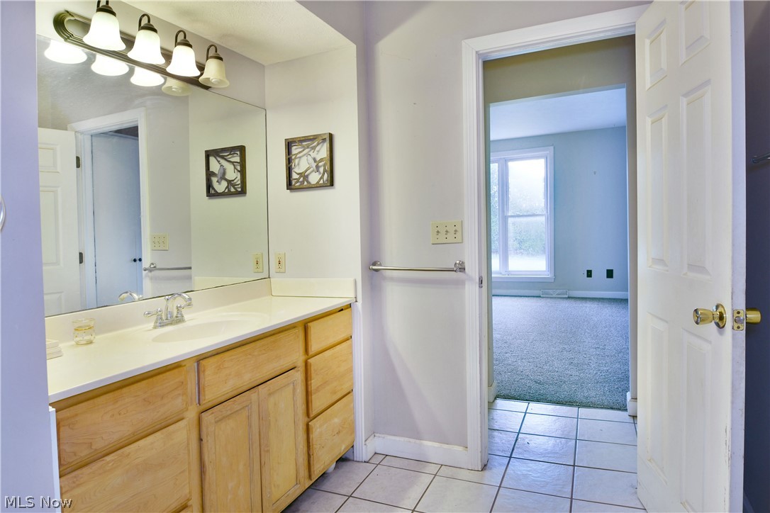 6979 Thompson Clark Road Bristolville OH 44402