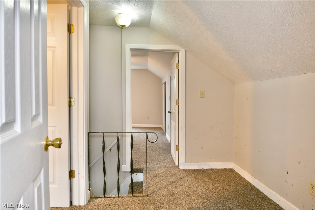 6979 Thompson Clark Road Bristolville OH 44402