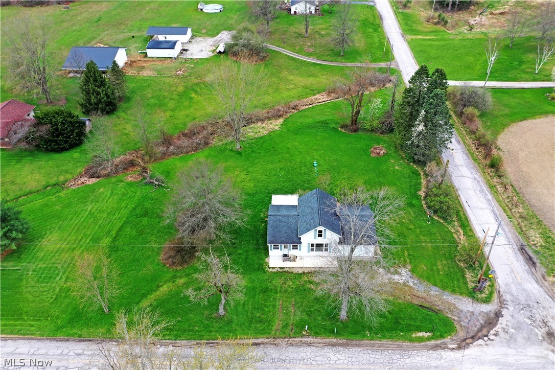 6979 Thompson Clark Road Bristolville OH 44402