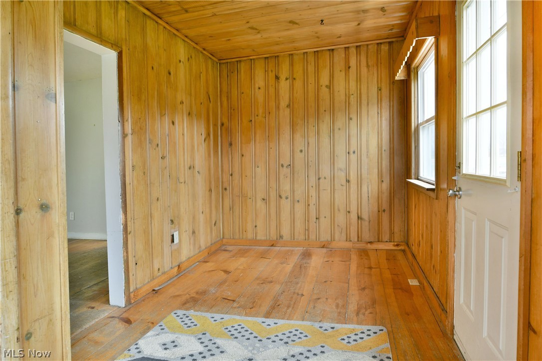 6979 Thompson Clark Road Bristolville OH 44402