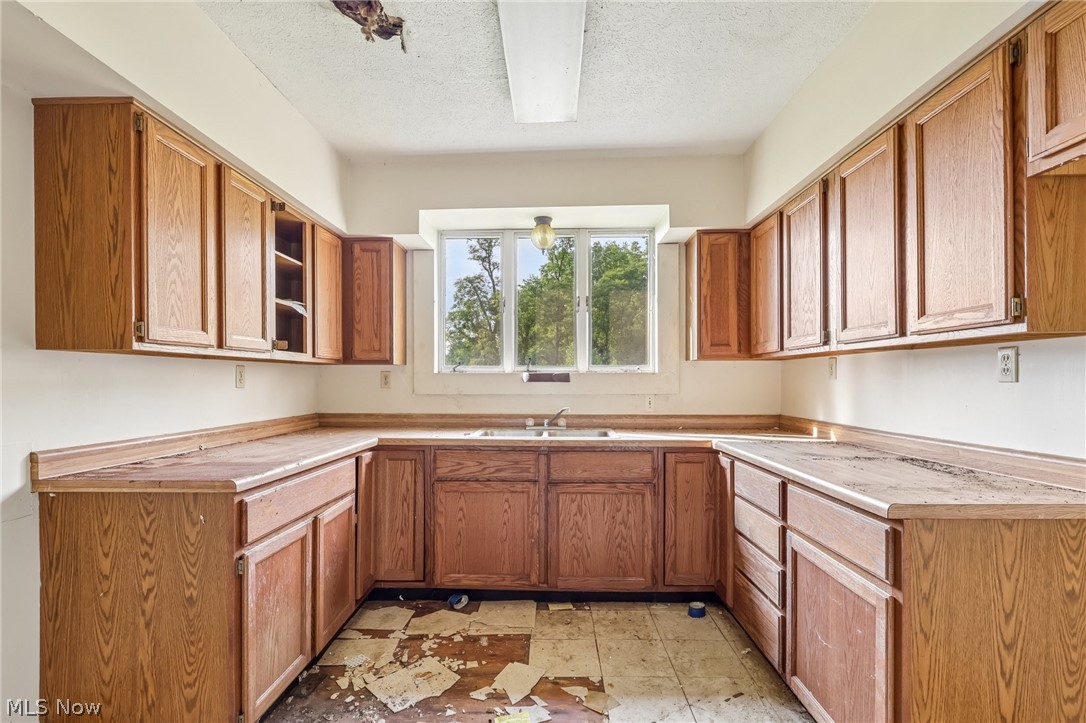 8741 Youngstown Pittsburgh Road Poland OH 44514