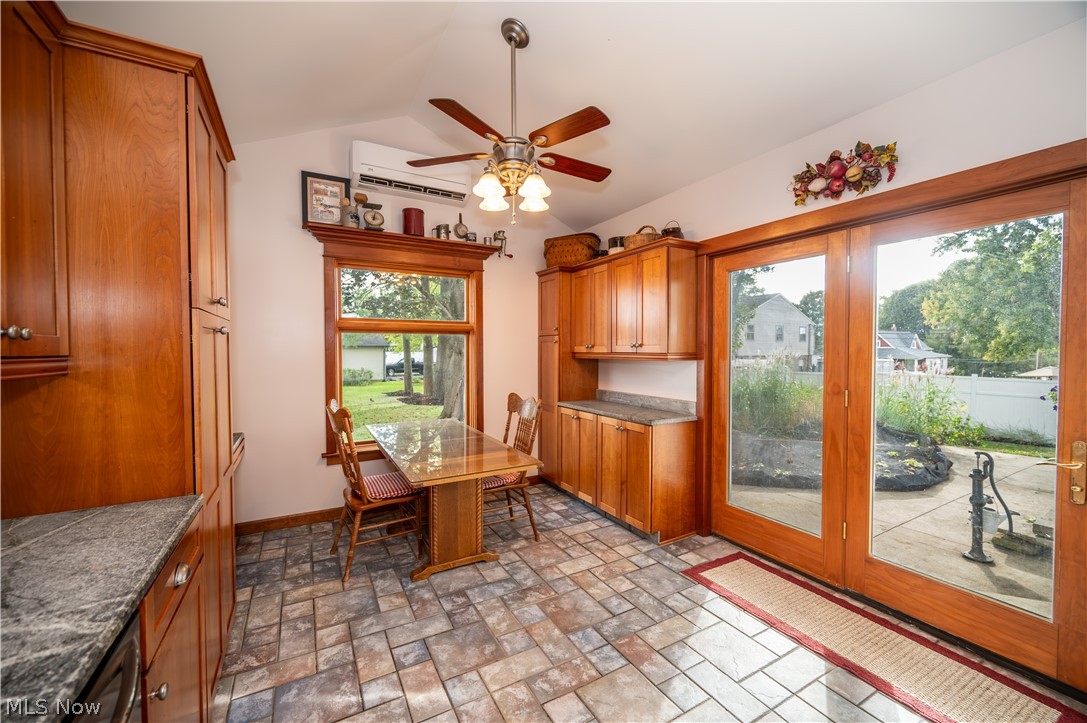 137 Market Street Cortland OH 44410