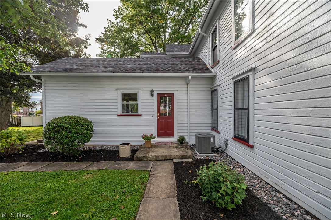 137 Market Street Cortland OH 44410
