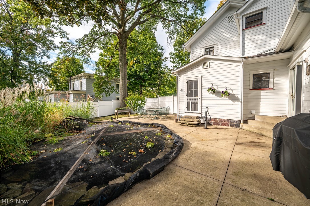 137 Market Street Cortland OH 44410