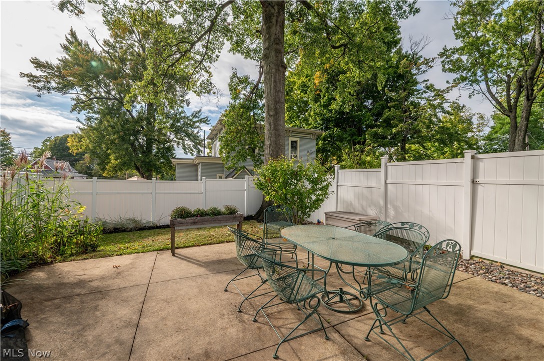 137 Market Street Cortland OH 44410