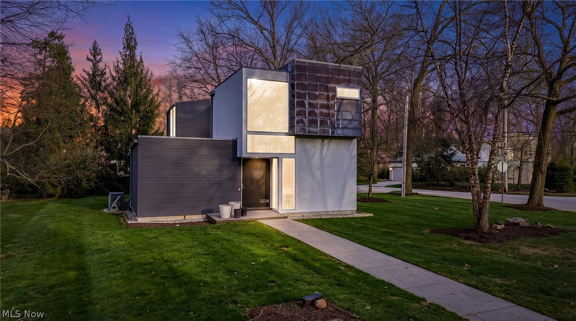 2226 Chestnut Hills Drive Cleveland Heights OH 44106