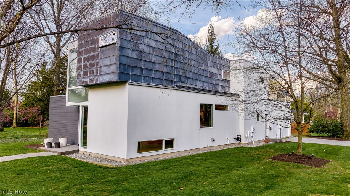 2226 Chestnut Hills Drive Cleveland Heights OH 44106
