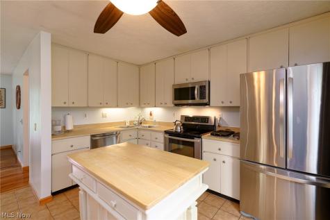 10804 Watercress Road Strongsville OH 44149