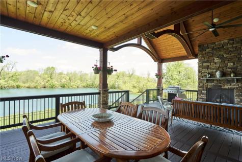 2141 Hayden Drive Hinckley OH 44233