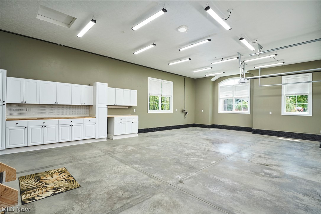 2141 Hayden Drive Hinckley OH 44233
