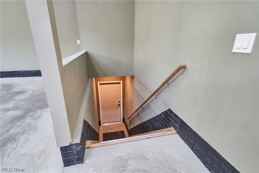 2141 Hayden Drive Hinckley OH 44233