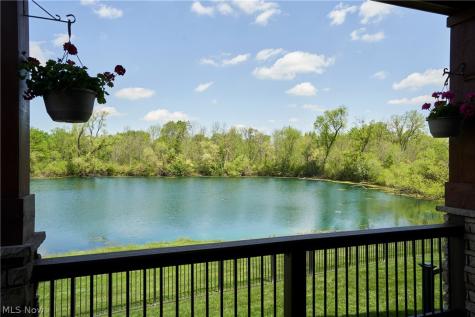 2141 Hayden Drive Hinckley OH 44233