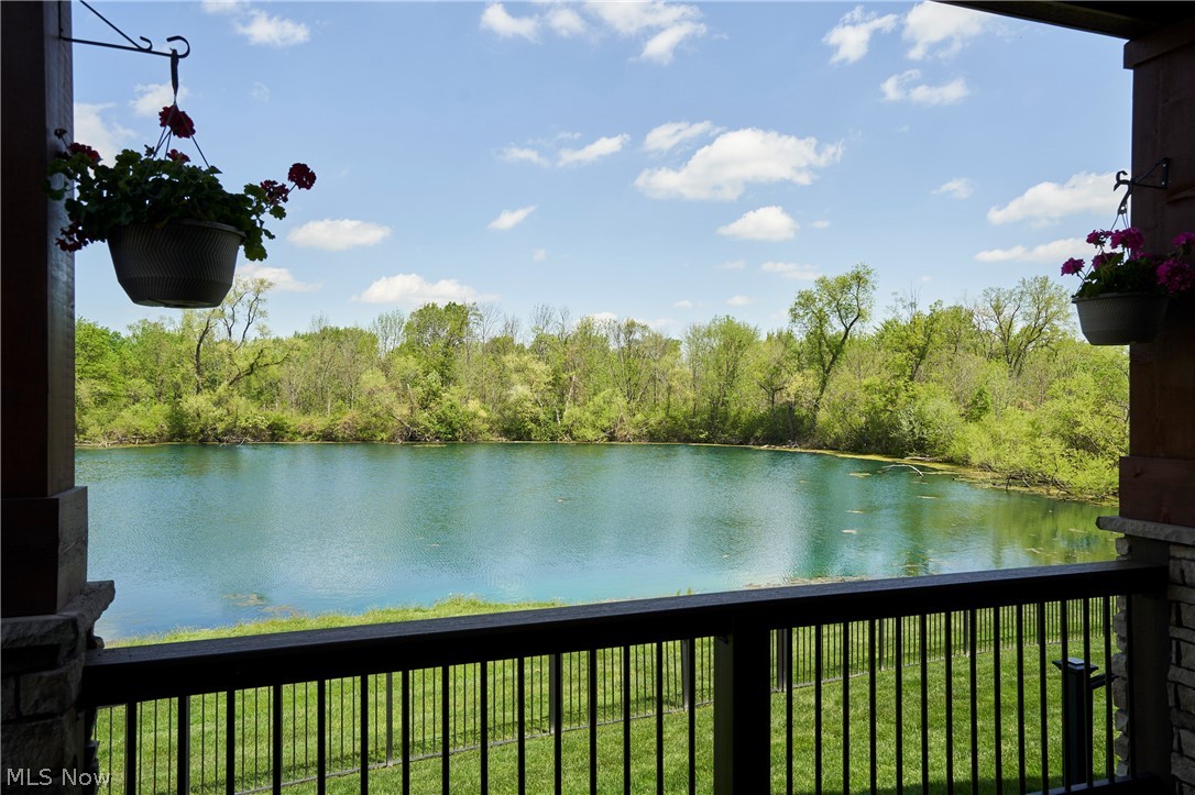 2141 Hayden Drive Hinckley OH 44233