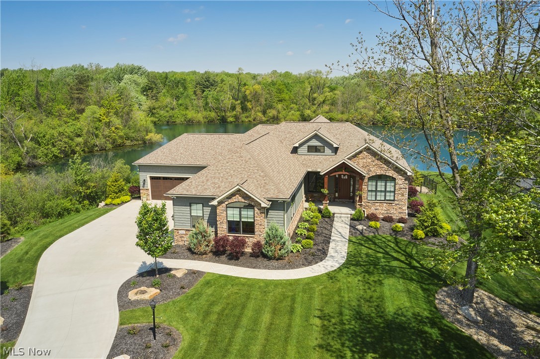 2141 Hayden Drive Hinckley OH 44233
