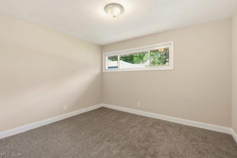 1757 Windsor Street Cuyahoga Falls OH 44221