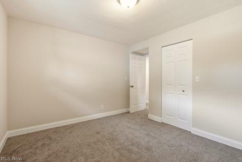 1757 Windsor Street Cuyahoga Falls OH 44221