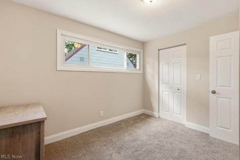 1757 Windsor Street Cuyahoga Falls OH 44221