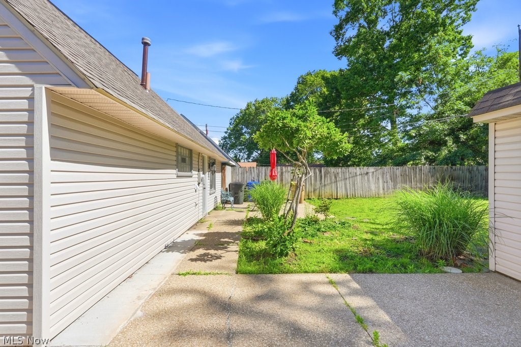 1757 Windsor Street Cuyahoga Falls OH 44221