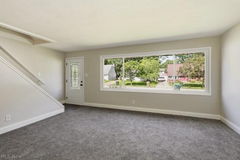 1757 Windsor Street Cuyahoga Falls OH 44221
